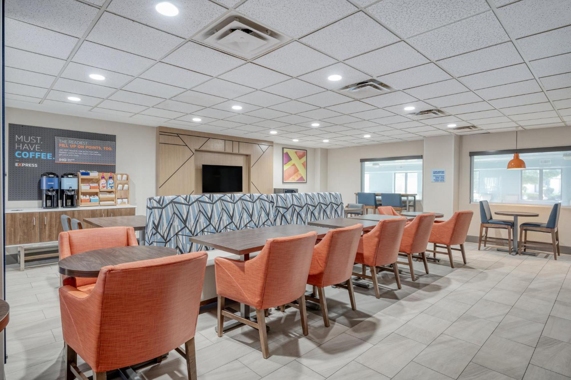 Express & Columbus Airport By Ihg