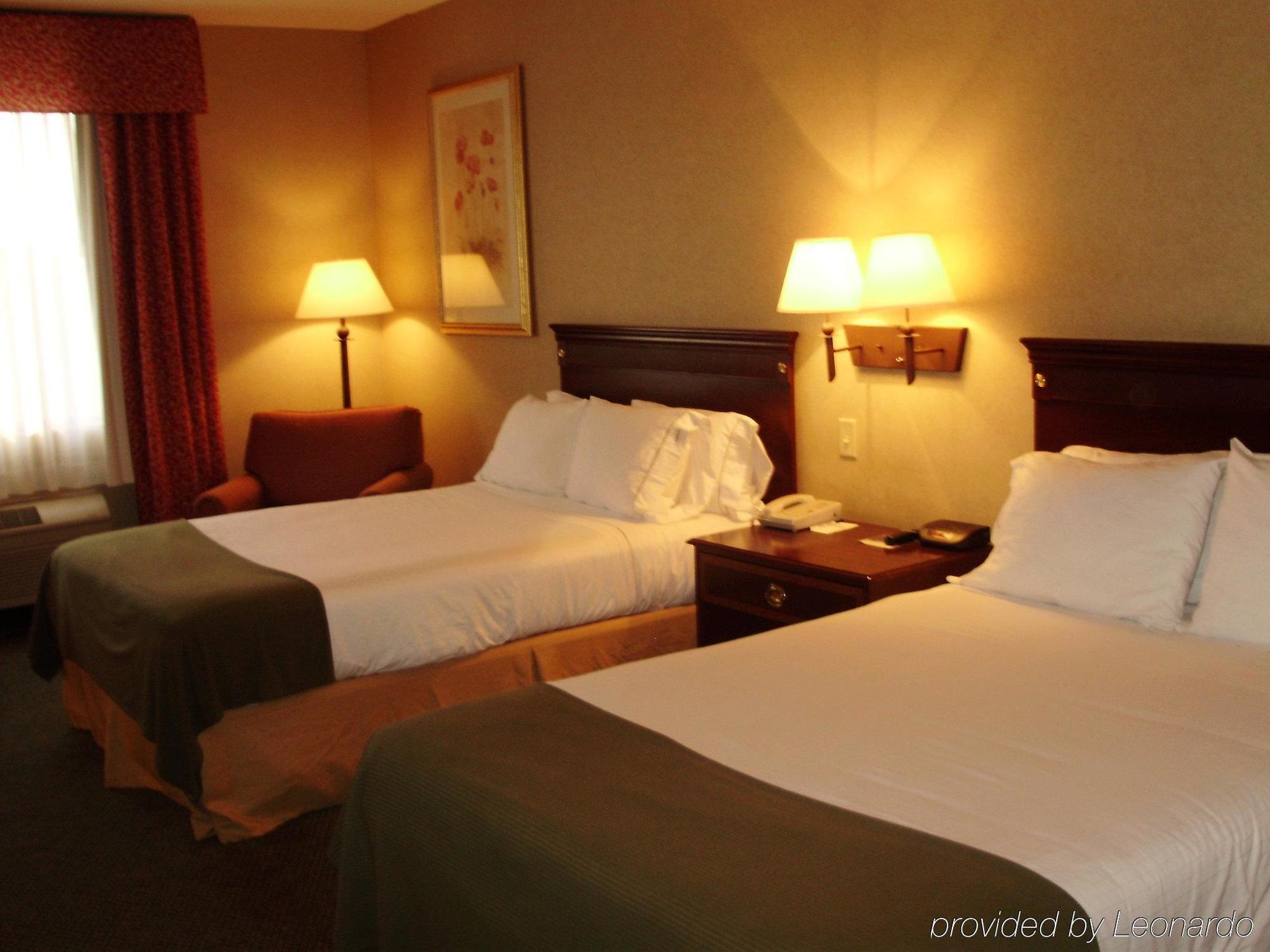 Express & Columbus Airport By Ihg